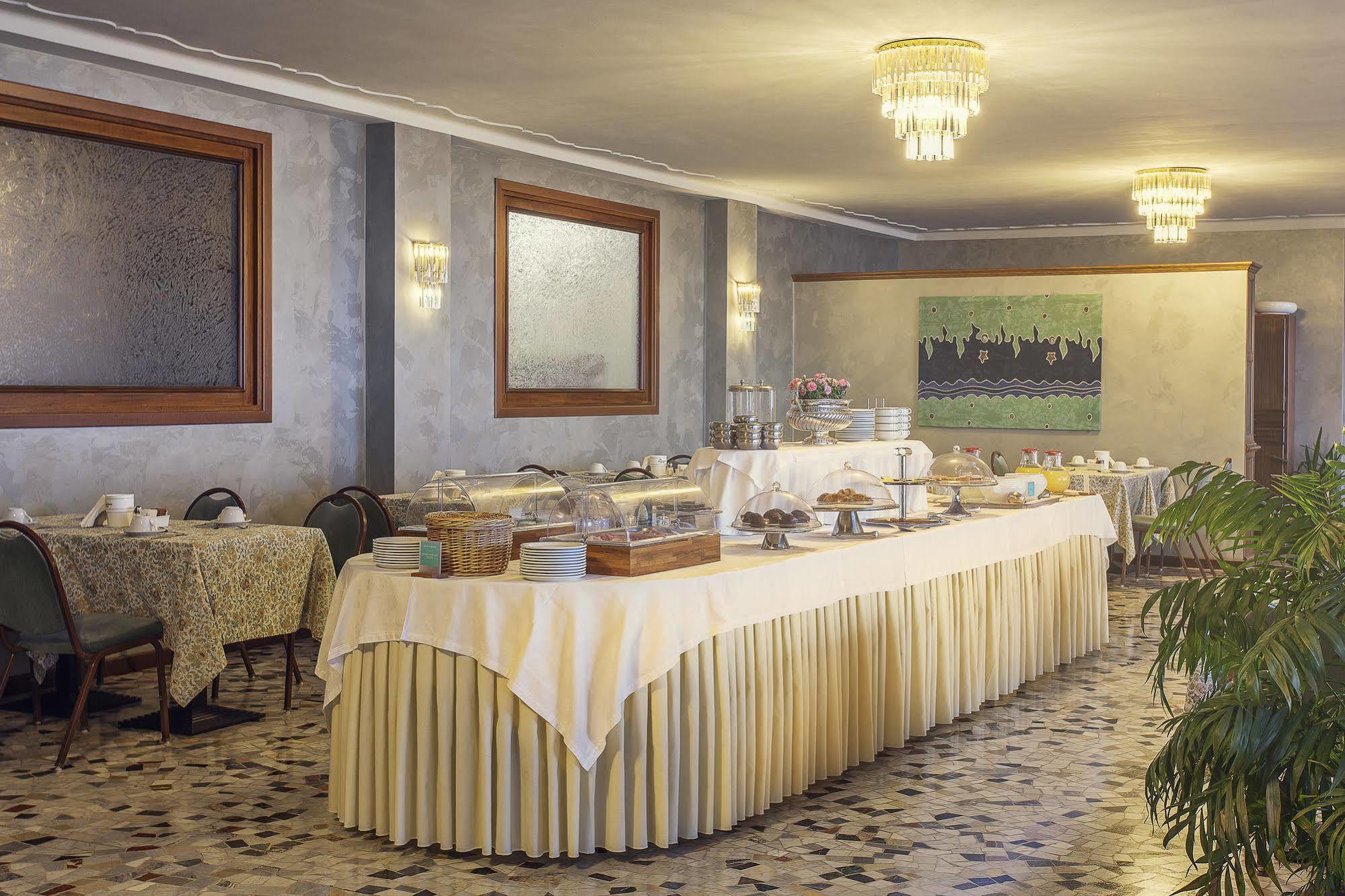 Tre Laghi Hotel Nebbiuno Eksteriør bilde